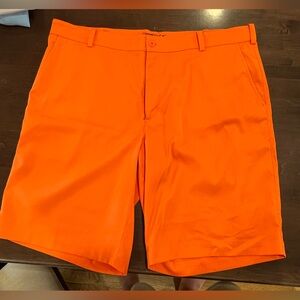 Men’s Nike Golf Shorts Size 38